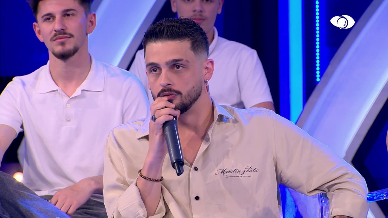  Këto gjëra t i fliste kur isha unë brenda   Raporti Selin Mateo  Reagon Gimbo  Shoku i mirë tregohet kur 