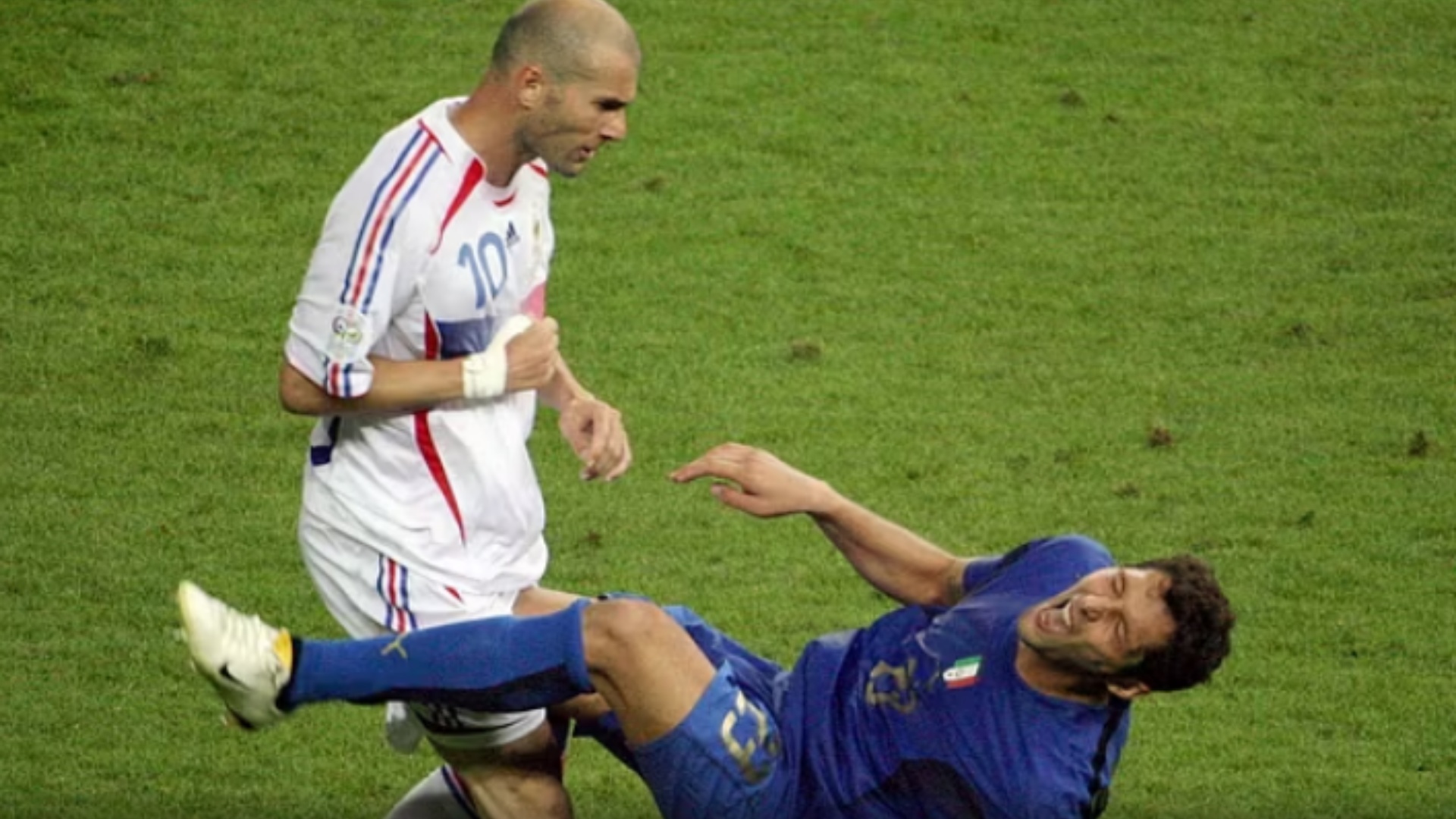 Materazzi dhe kartoni i kuq i Zidane  ish mbrojtësi kujton  Gjithçka nis nga një qortim i Gattusos