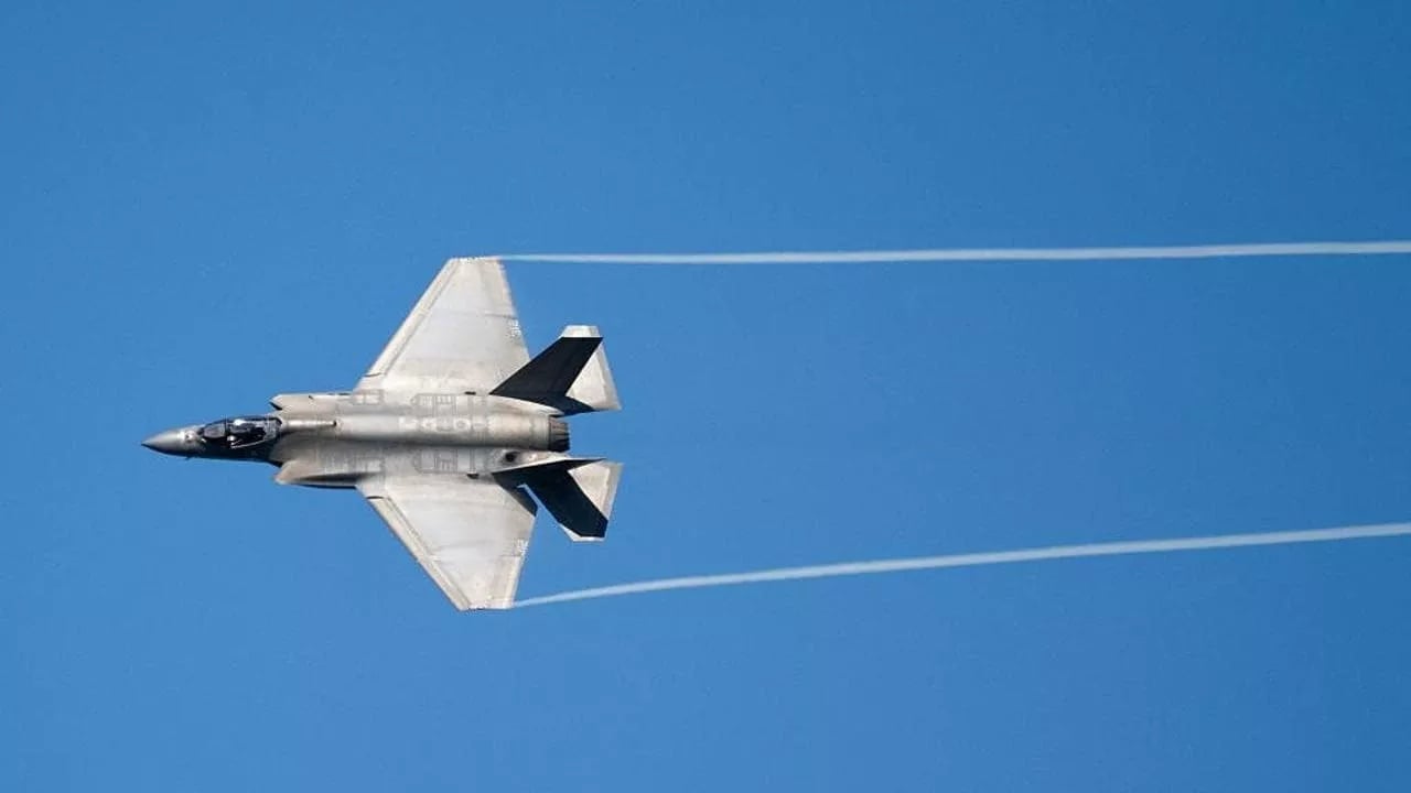 Forcat iraniane rrëzojnë avionin luftarak amerikan  mediat  Piloti dyshohet se ka vdekur