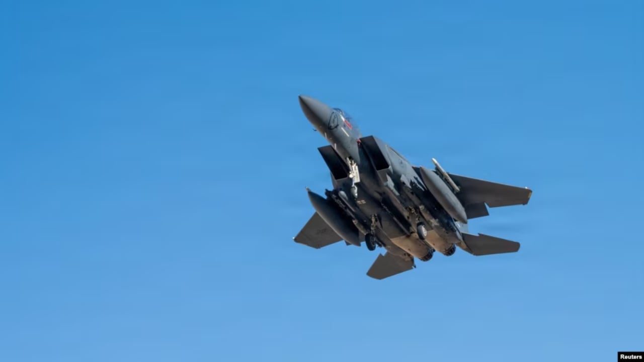 zyrtaret-amerikane-nje-anetar-i-ekuipazhit-shpetohet-pas-rrezimit-te-aeroplanit-te-shba-se-ne-iran