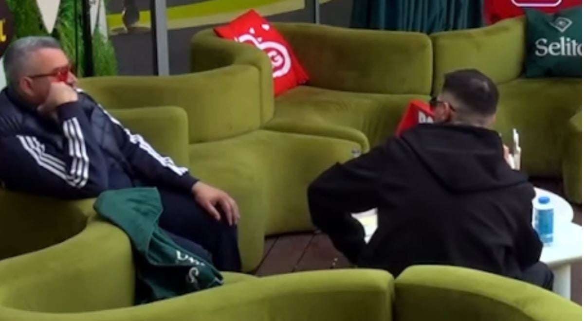 Rogerti shpërthen ndaj Mirit  Je një artist super i dështuar  të shoh si lolo 