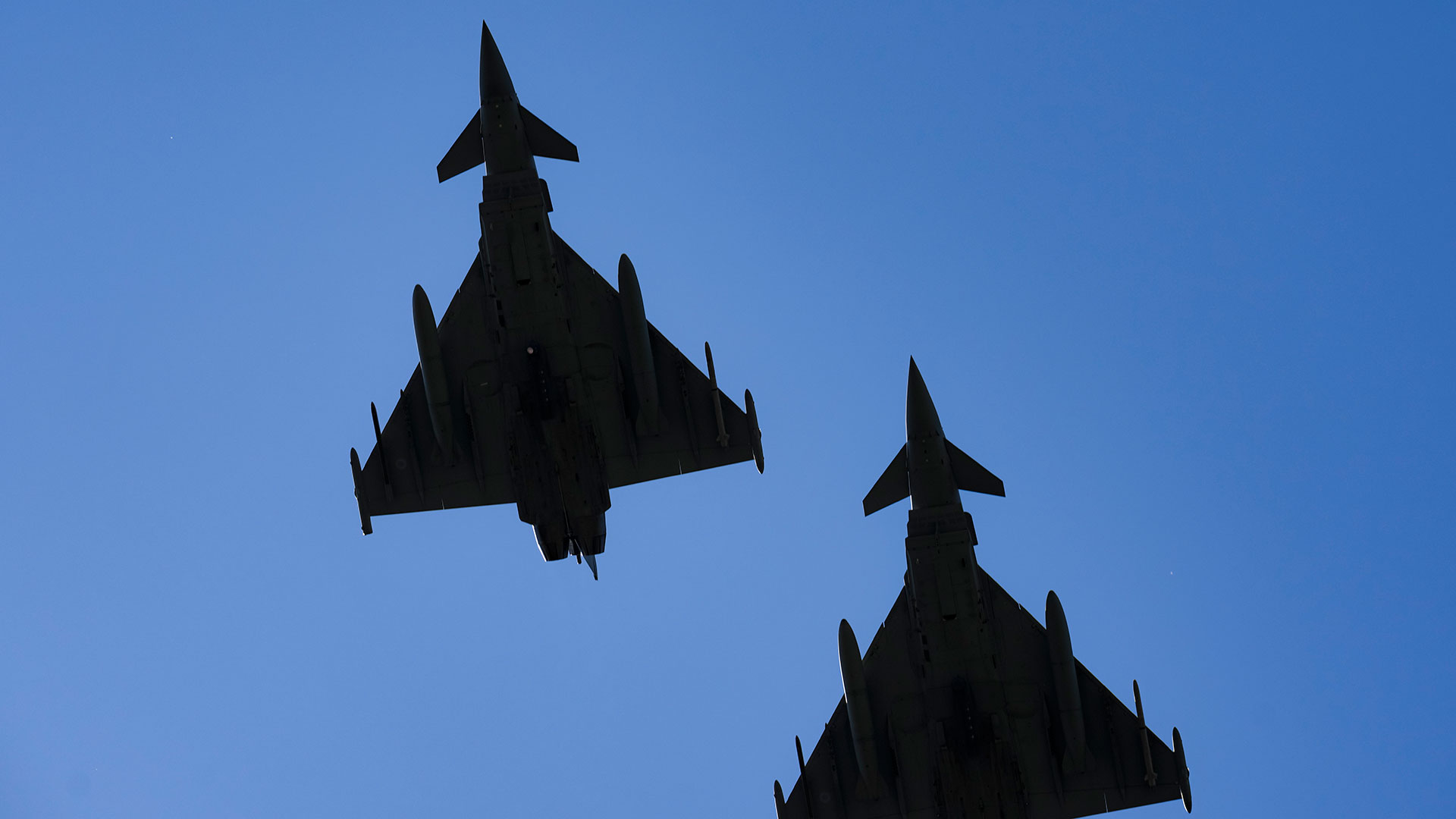 Avionët britanikë Typhoon ngrihen mbi Rumani për të parandaluar kërcënimin e dronëve rusë  shmangin përshkallëzimin në Ukrainë