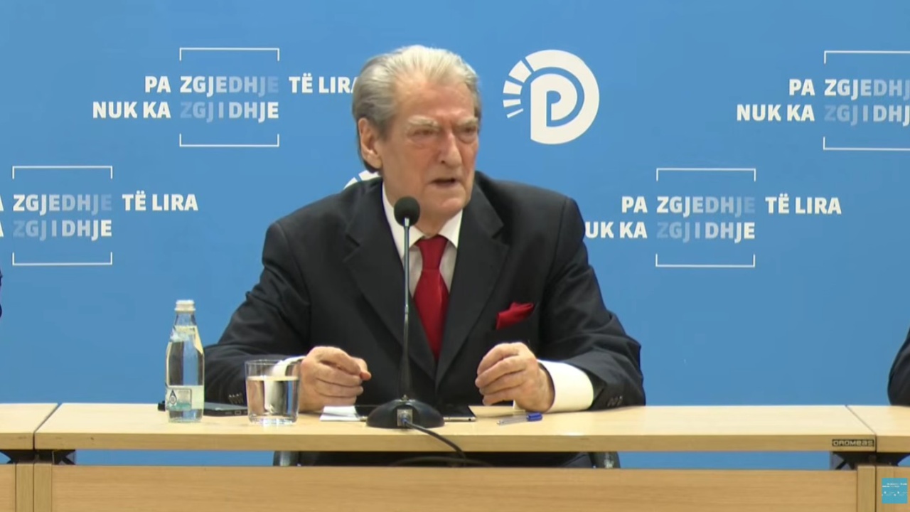 historine-e-bejne-guximtaret-berisha-paralajmeron-per-protesten-e-radhes-duhet-te-jete-me-e-fuqishmja-qe-ka-njohur-shqiperia