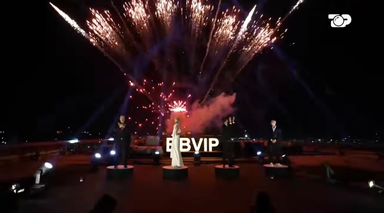 4 finalistë për çmimin e madh 100 mijë euro  Spektakël fishekjarresh në Top Channel  hapet televotimi