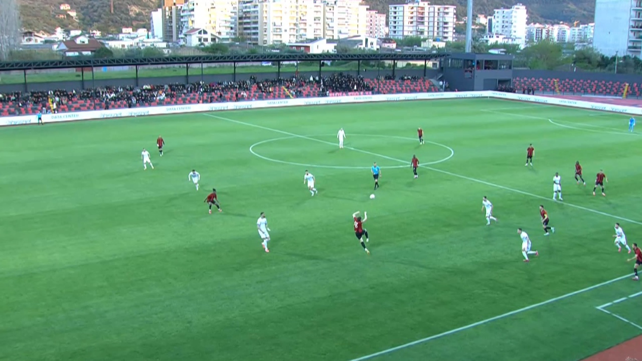 Paqe në duelin Flamurtari Vora  ndeshja e mbijetesës përfundon në barazim  sot Vllaznia Teuta dhe Tirana Egnatia