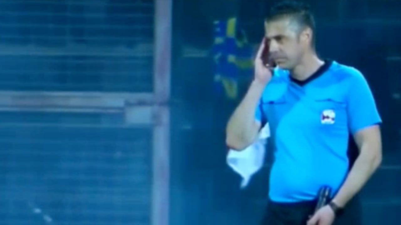 Video  Goditet me fishekzjarr në kokë arbitri në ndeshjen Elbasani Egnatia  shihni momentin