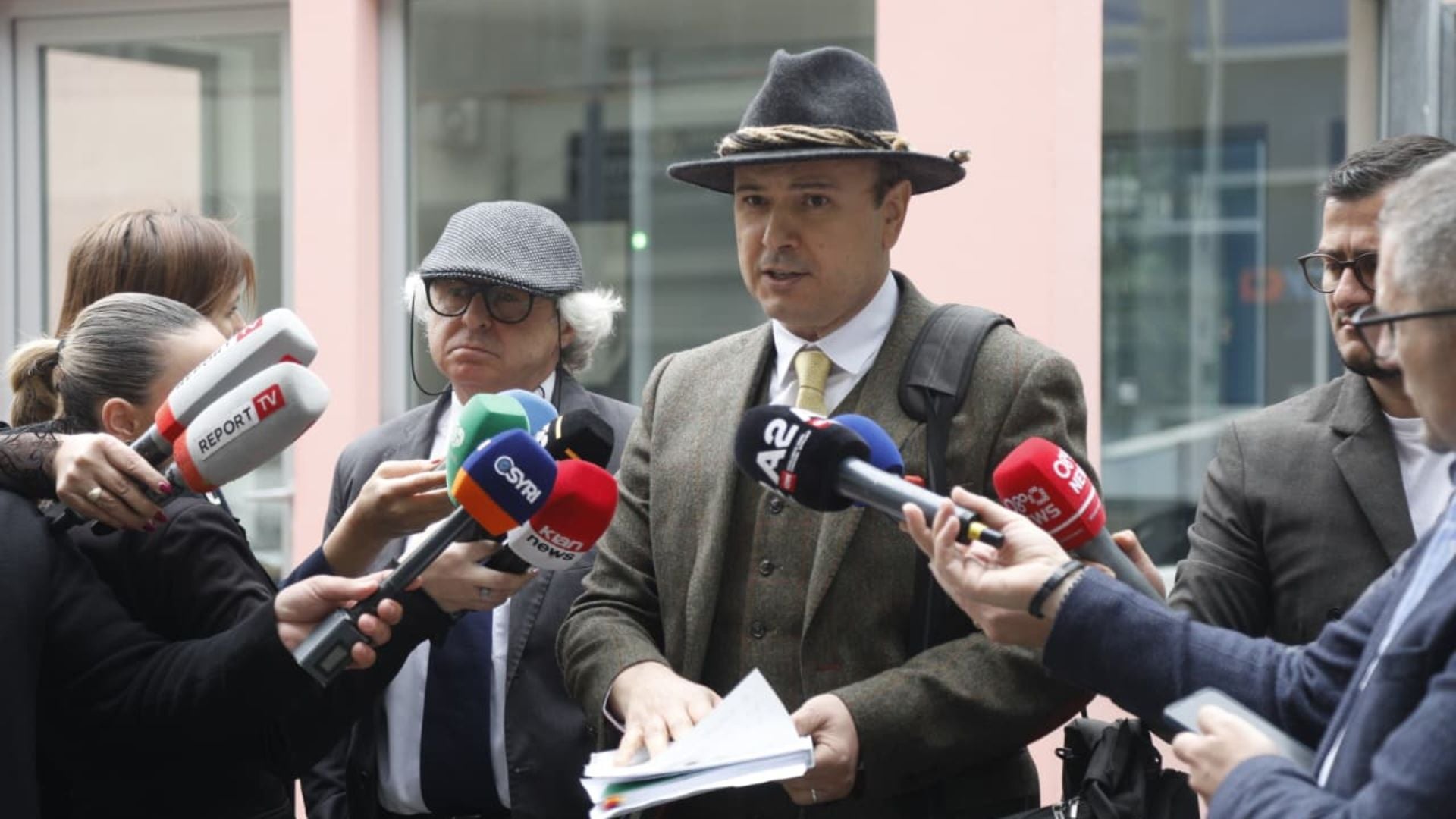 11-genjeshtra-ne-kallezim-malltezi-pas-seances-ne-gjkko-do-perserisim-kallezimin-penal-ndaj-balles