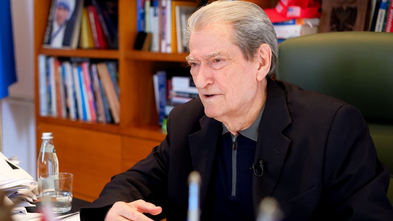  Shqipëria ka taksën më të lartë në botë mbi naftën   Berisha  Masat që ka shpallur Rama janë qesharake