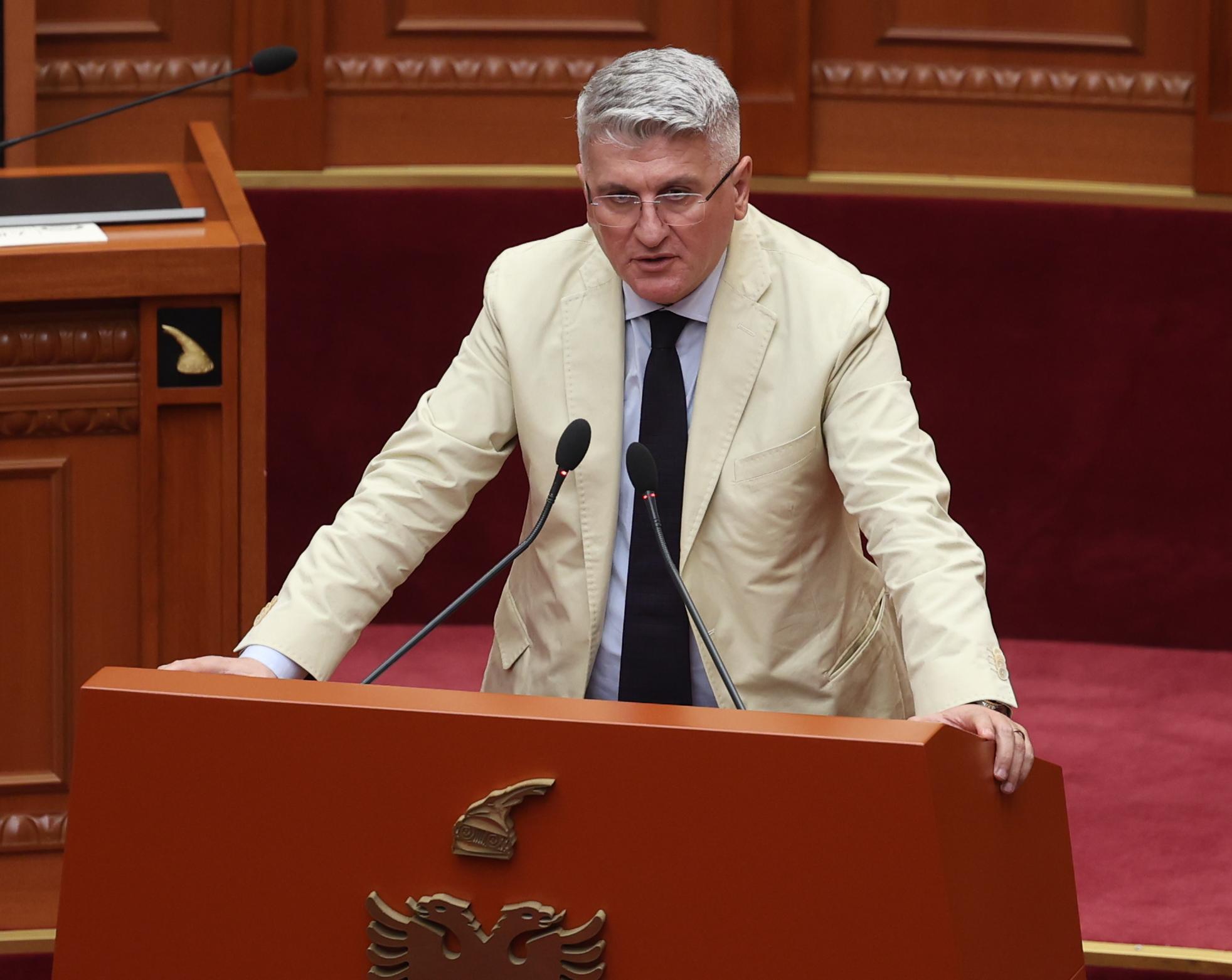 flamuri-i-qeverisjes-jo-vizioni-por-shkopi-i-gomes-sot-i-ilirit-e-neser-i-nuredinit