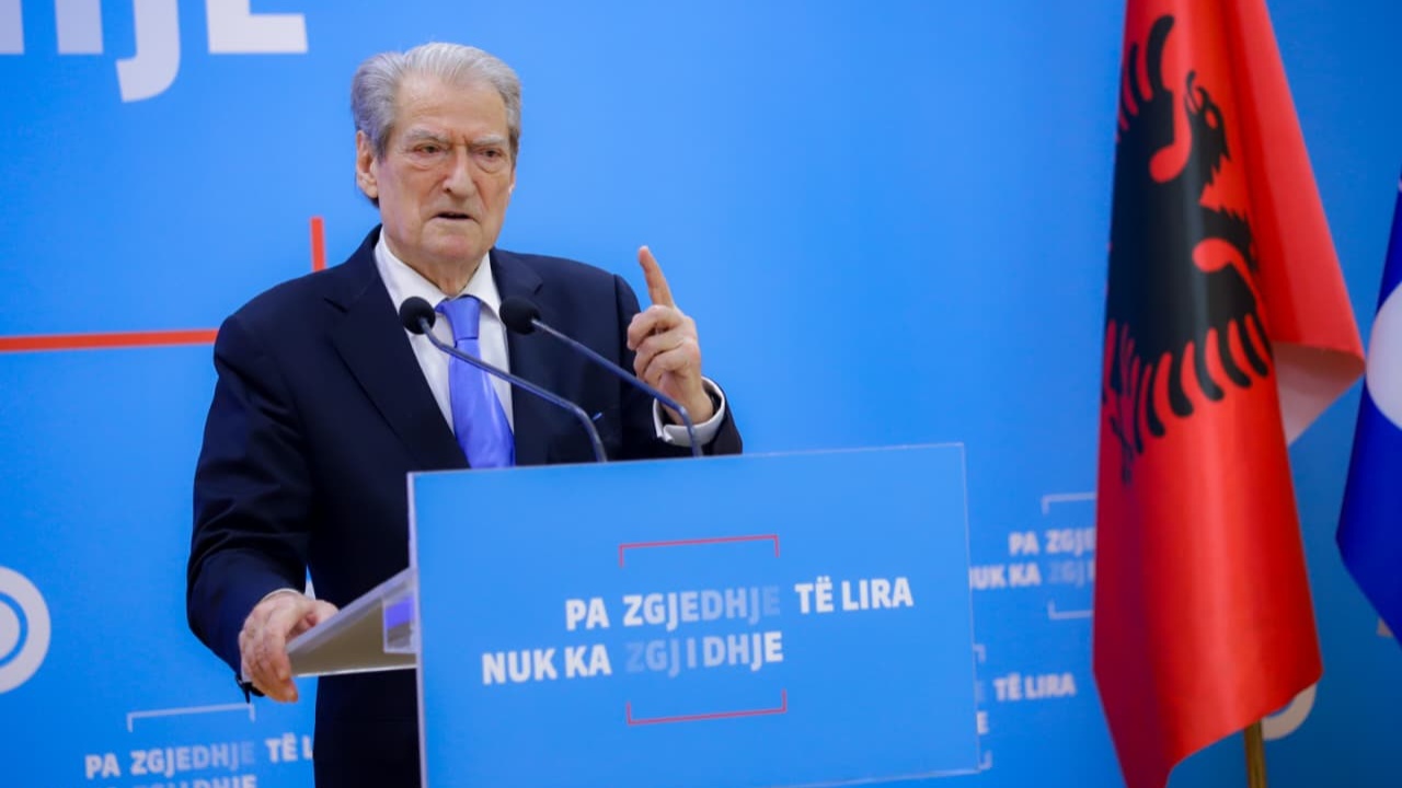  Kryengritja më e fuqishme që ka njohur vendi   Berisha njofton datën për protestën e radhës kombëtare