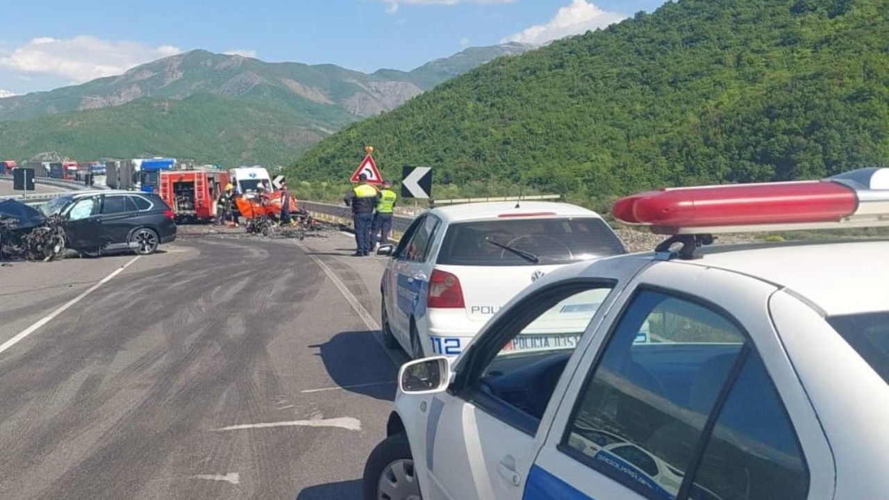 Aksident zinxhir në Librazhd  1 i vdekur dhe 6 të plagosur  bllokohet qarkullimi