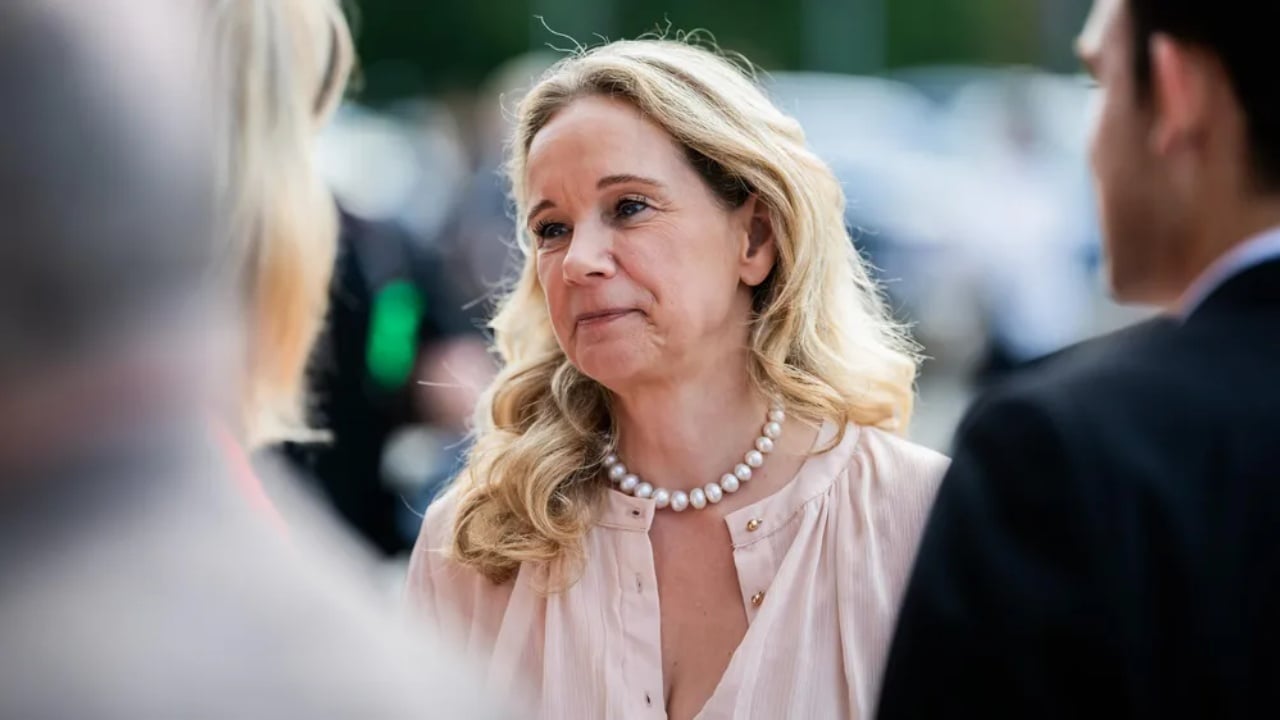 Shpërndau në mënyrë të parregullt 2 6 mln euro për të luftuar antisemitizmin  ministrja e Kulturës së Gjermanisë jep dorëheqjen