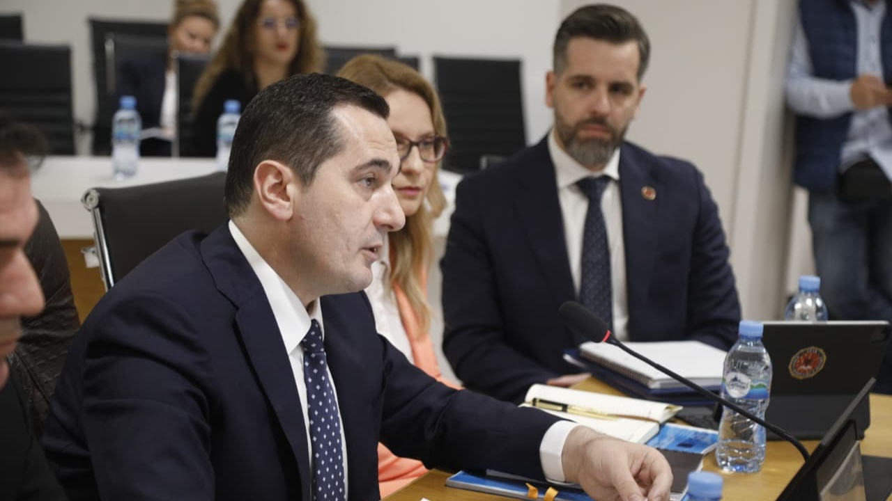 krimi-zgjedhor-duhet-goditur-kreu-i-spak-raporton-ne-komisionin-per-reformen-zgjedhore-klodian-braho-ne-hetime-te-perfshihet-edhe-gjurmimi-i-parase
