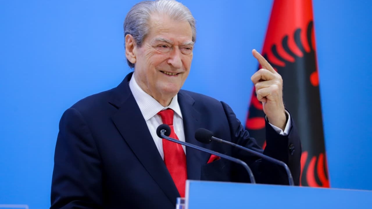  Nafta  gjaku i ekonomisë   Berisha për protestën e 17 prillit  Do jetë revoltë e fuqishme e shqiptarëve në mbrojtje të interesave jetike