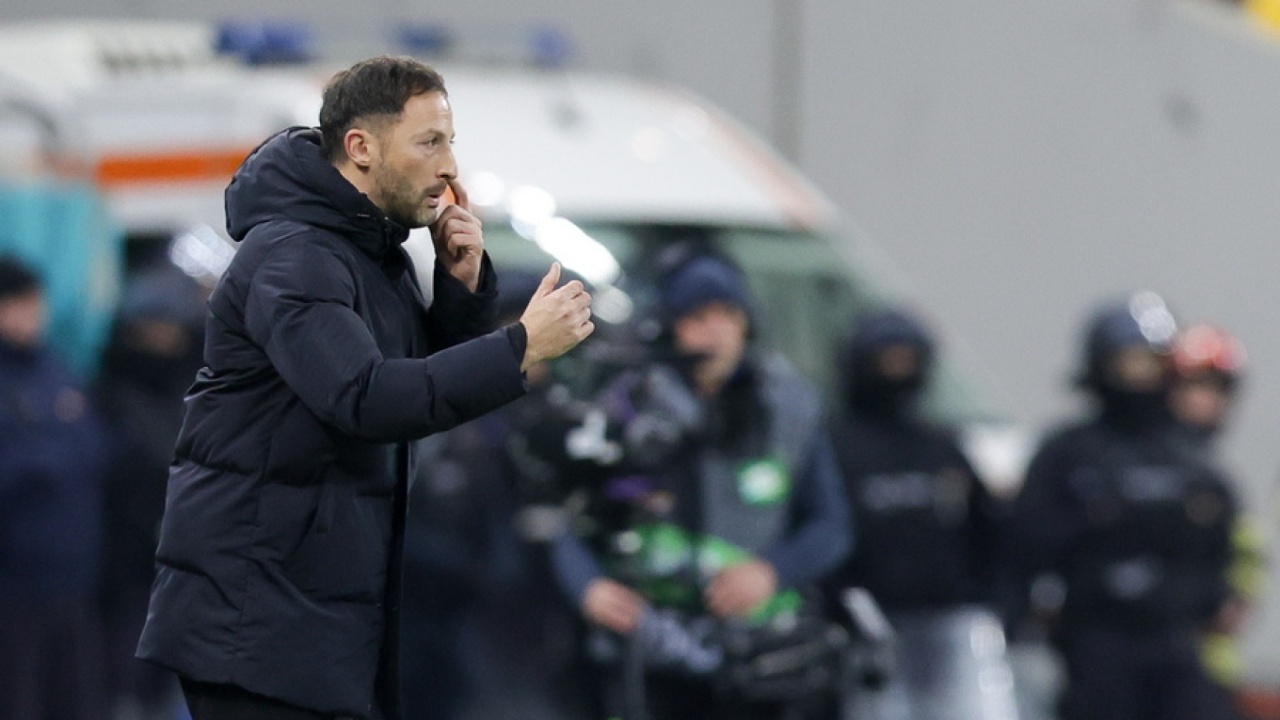 Fenerbahçe në kaos  shkarkohet Domenico Tedesco  mbyllet edhe epoka pas Mourinhos si e dështuar