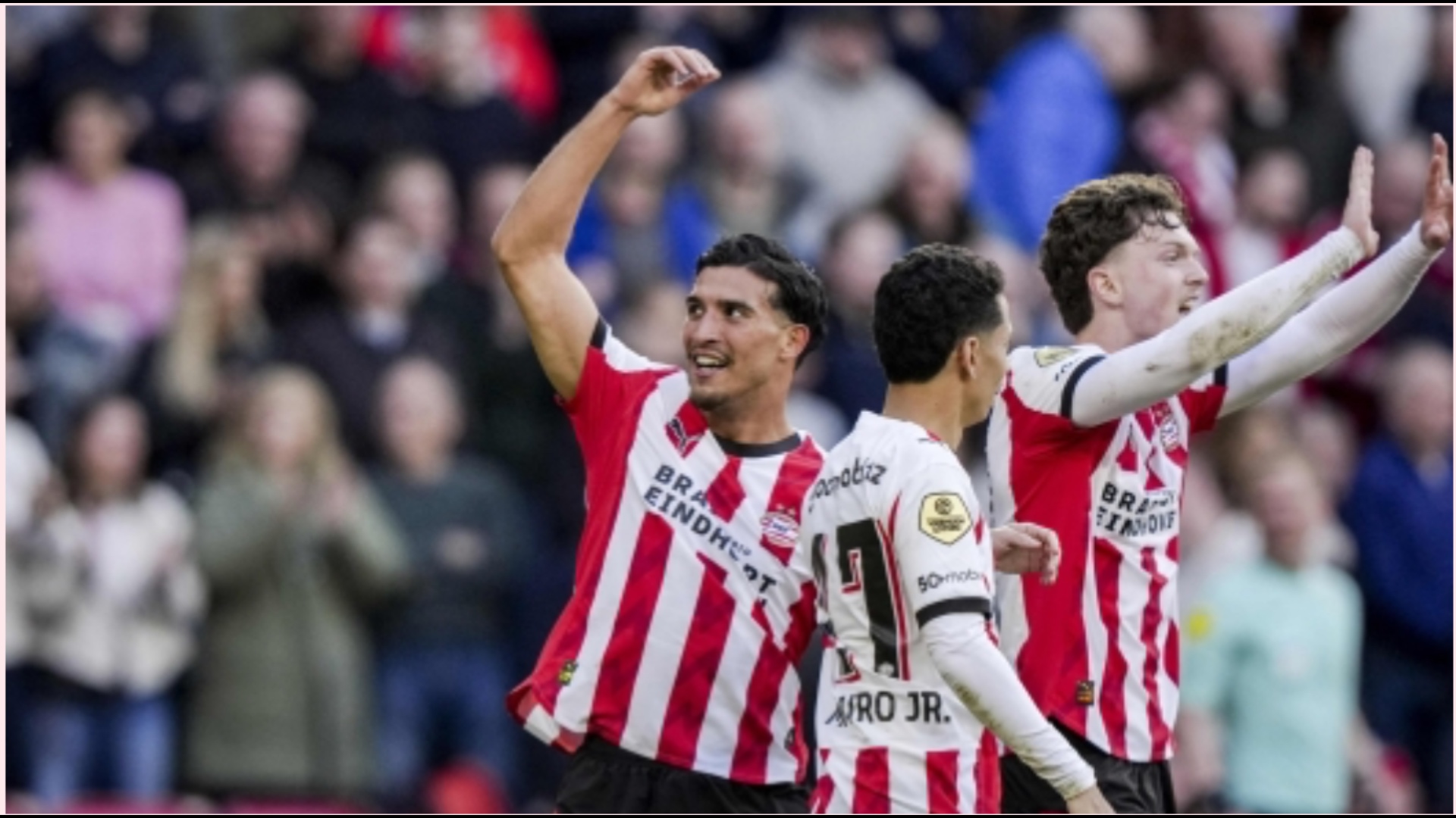 Eredivisie në Holandë  Në Eindhoven ka gjithnjë festë  shifrat kurioze të titullit të tretë radhazi për PSV