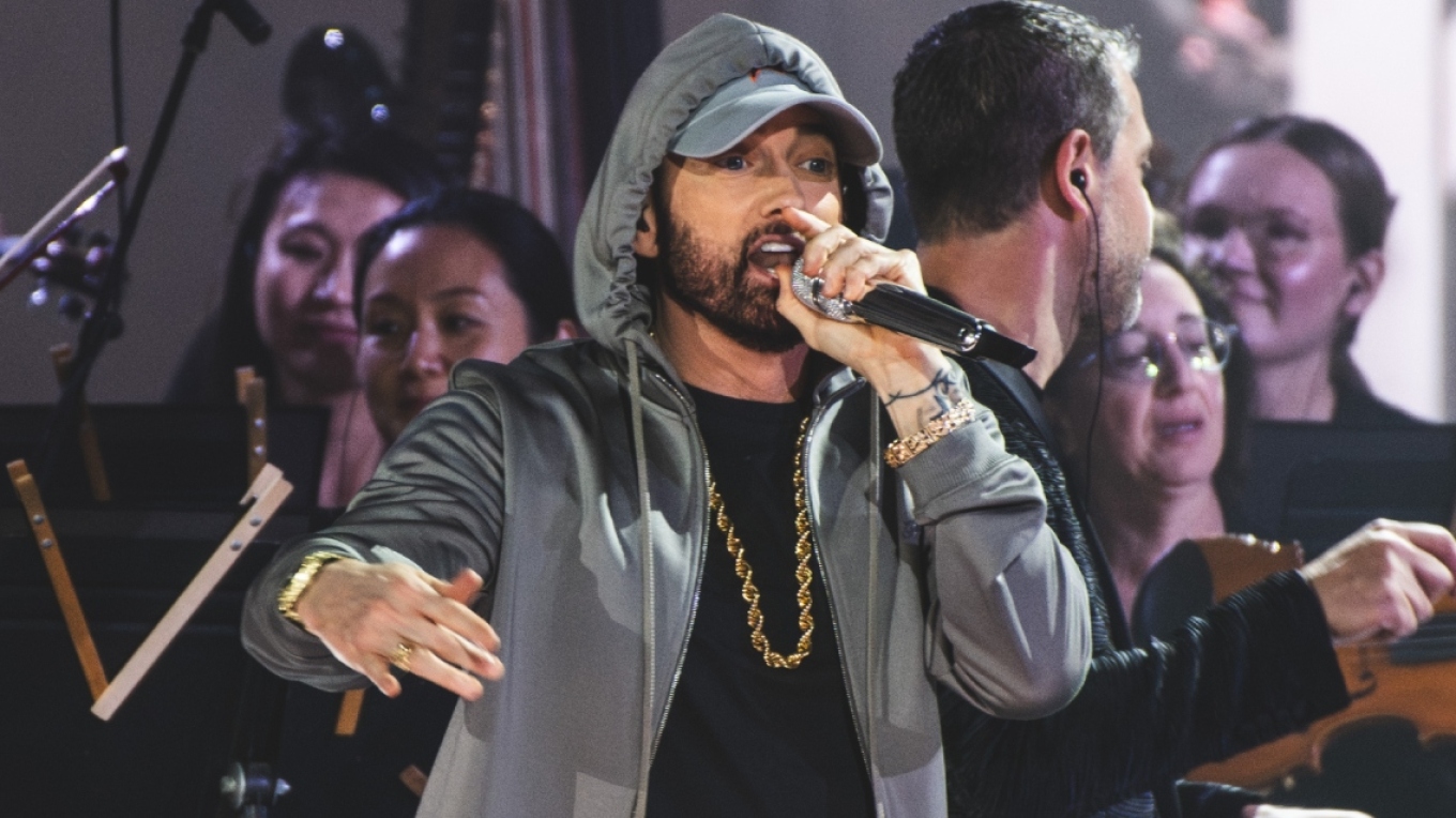 Eminem bëhet gjysh për herë të dytë  vajza e tij e adoptuar sjell në jetë fëmijën e saj të parë