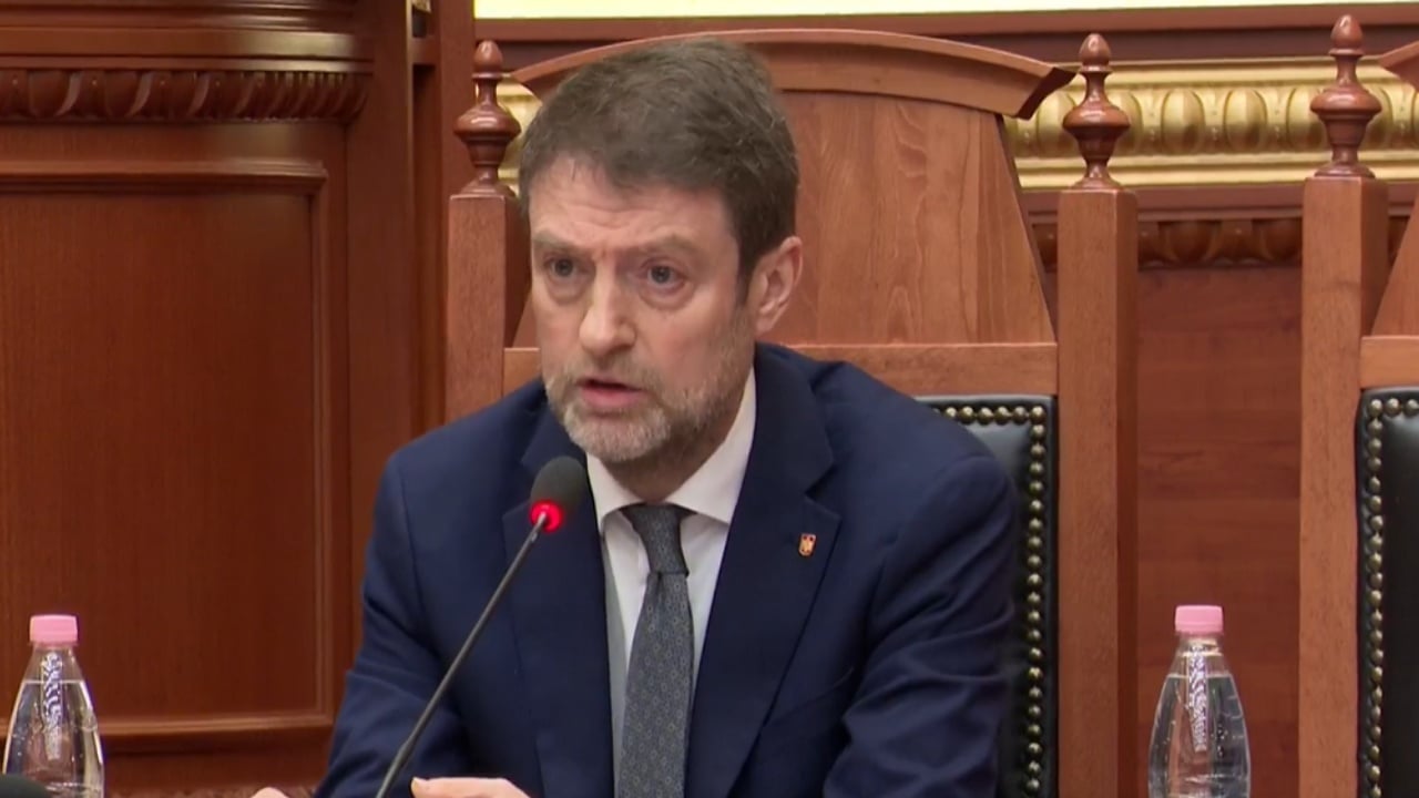 Paralajmërimi i Ambasadës Amerikane  ministri për Europën dhe Punët e Jashtme  Nuk ka arsye për t u alarmuar  jemi në kontakt me partnerët