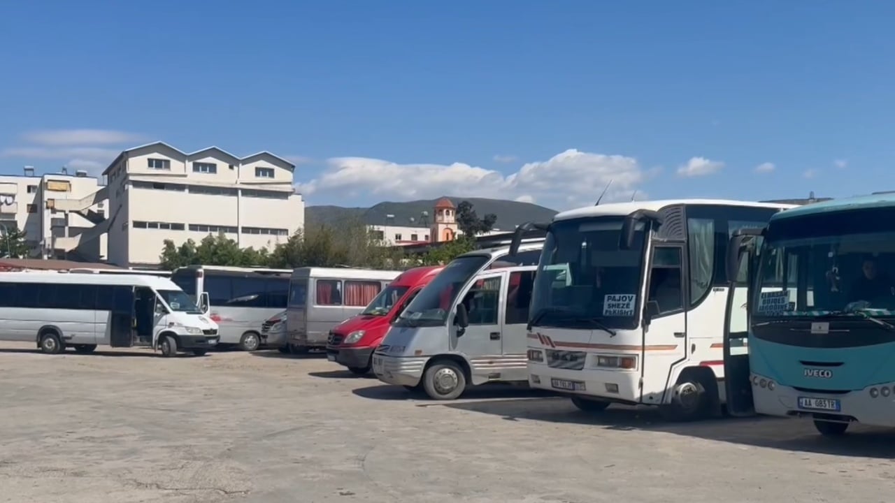 Biletat drejt shtrenjtimit  nafta rrit kostot  transporti paralajmëron rritje çmimesh dhe faliment