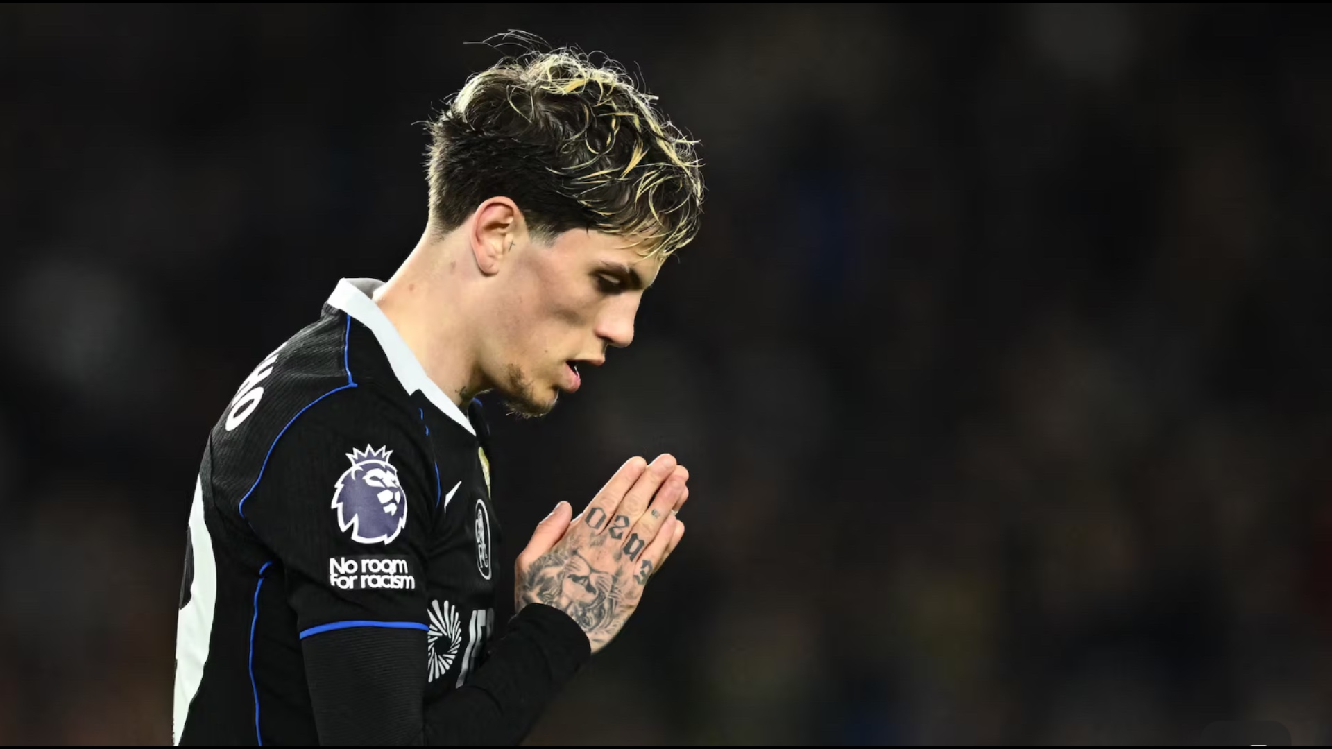 Chelsea  Alejandro Garnacho  ndez  sërish polemikat  përplaset me shokët e skuadrës në pushimin e sfidës me Manchester United