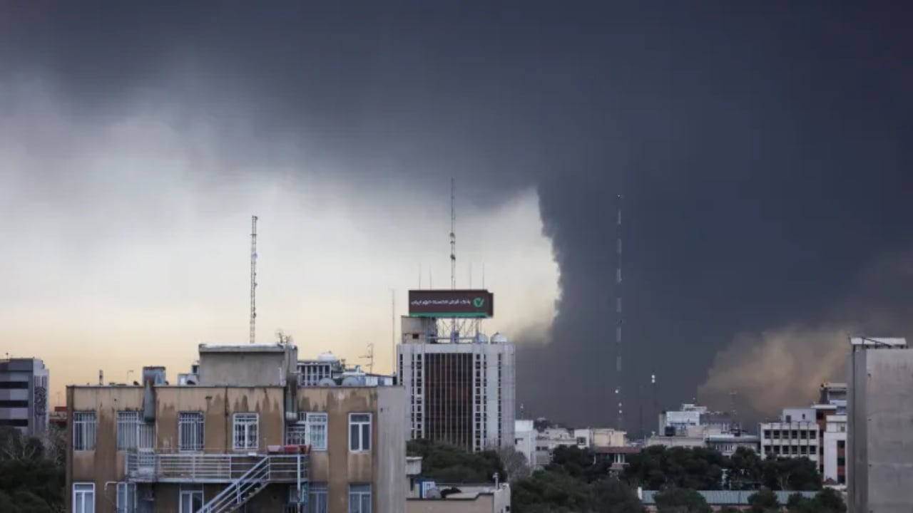 shba-dhe-izraeli-duhet-te-paguajne-per-agresionin-qe-kane-nisur-irani-paralajmeron-do-zhvillojme-sulme-edhe-me-shkaterruese