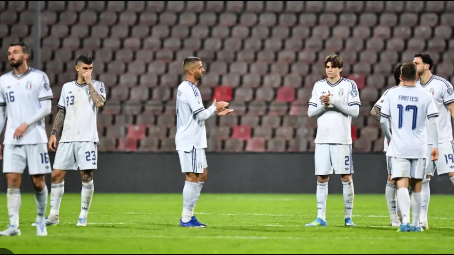 Italia  zyrtarizohet data e kthimit në fushë  pas eliminimit  në pankinë mund të ketë trajner të komanduar  ka një precedent