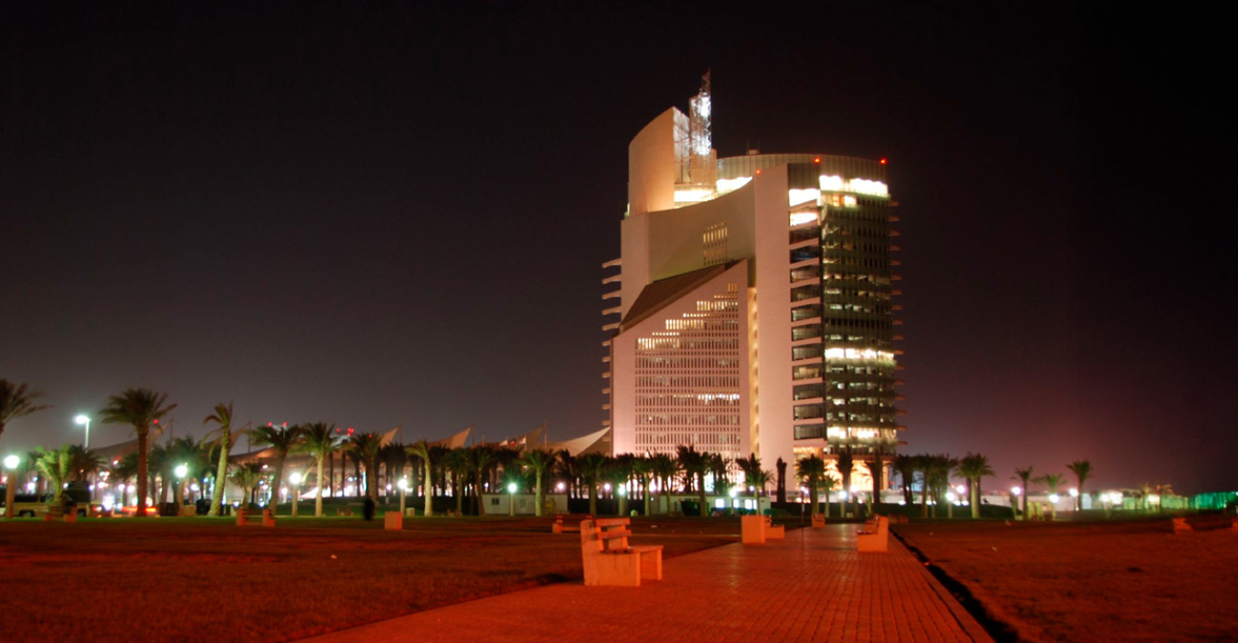 sulm-me-dron-iranian-ndaj-objekteve-te-naftes-ne-kuvajt-deme-serioze-materiale-pa-te-lenduar