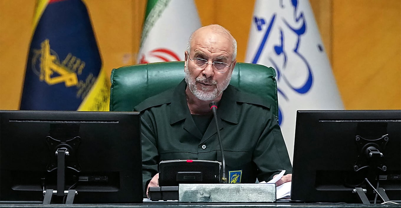 ne-nuk-negociojme-nen-hijen-e-kercenimeve-kryetari-i-parlamentit-iranian-trump-po-rrethon-iranin-dhe-po-shkel-kushtet-e-armepushimit