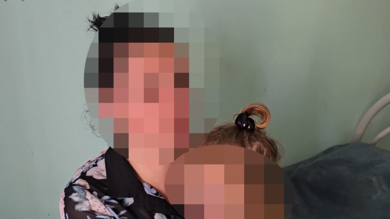 Beteja e një nëne për katër fëmijët  la pas dhunën dhe tani bën dy punë  Vetëm qetësia e tyre më jep frocë