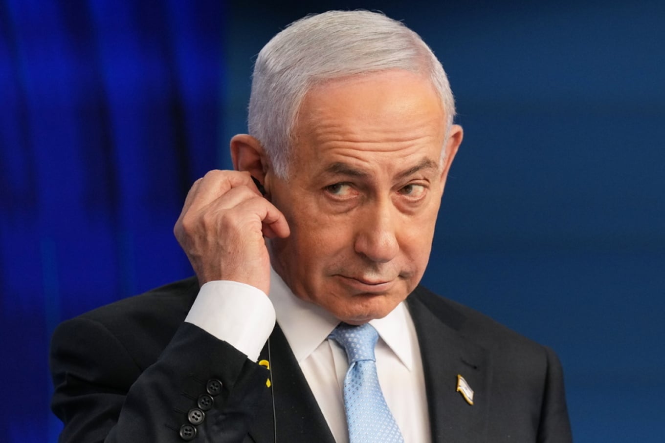 Reuters  Netanyahu flet për  arritje të mëdha  kundër Iranit  por politikisht nuk merr përfitimet që dëshiron