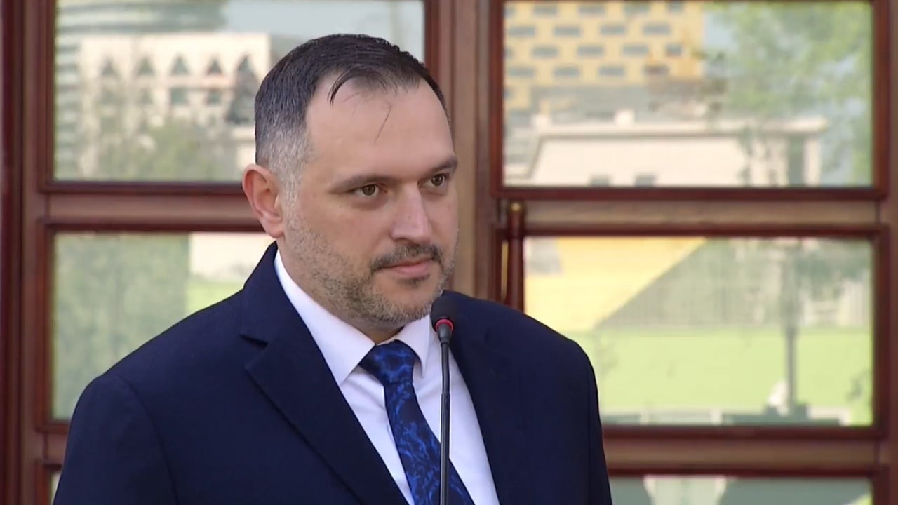 a-do-ta-liroje-shqiperia-bazen-e-kucoves-nese-e-kerkon-shba-ministri-nufi-nese-vjen-nje-kerkese-e-tille