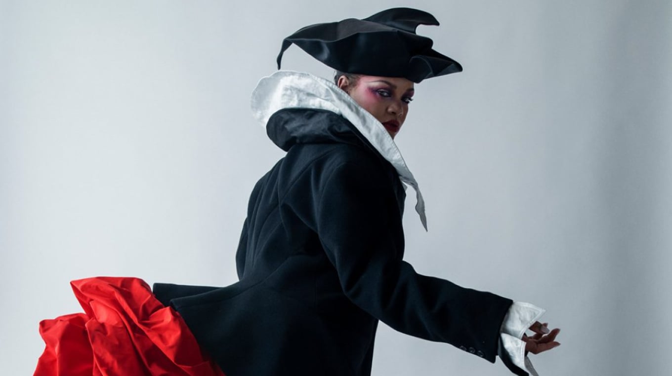 foto-vajza-e-rihannes-ne-kopertinen-e-revistes-w-debutim-i-rralle-me-nenen-ne-nje-set-mode-luksi