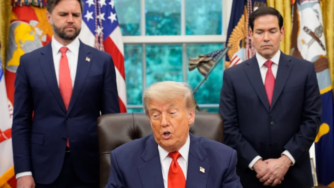 Negociatat me Iranin në fazë kritike  Trump monitoron punën e JD Vance  zëvendëspresidenti në  garë  me  Marco Rubion