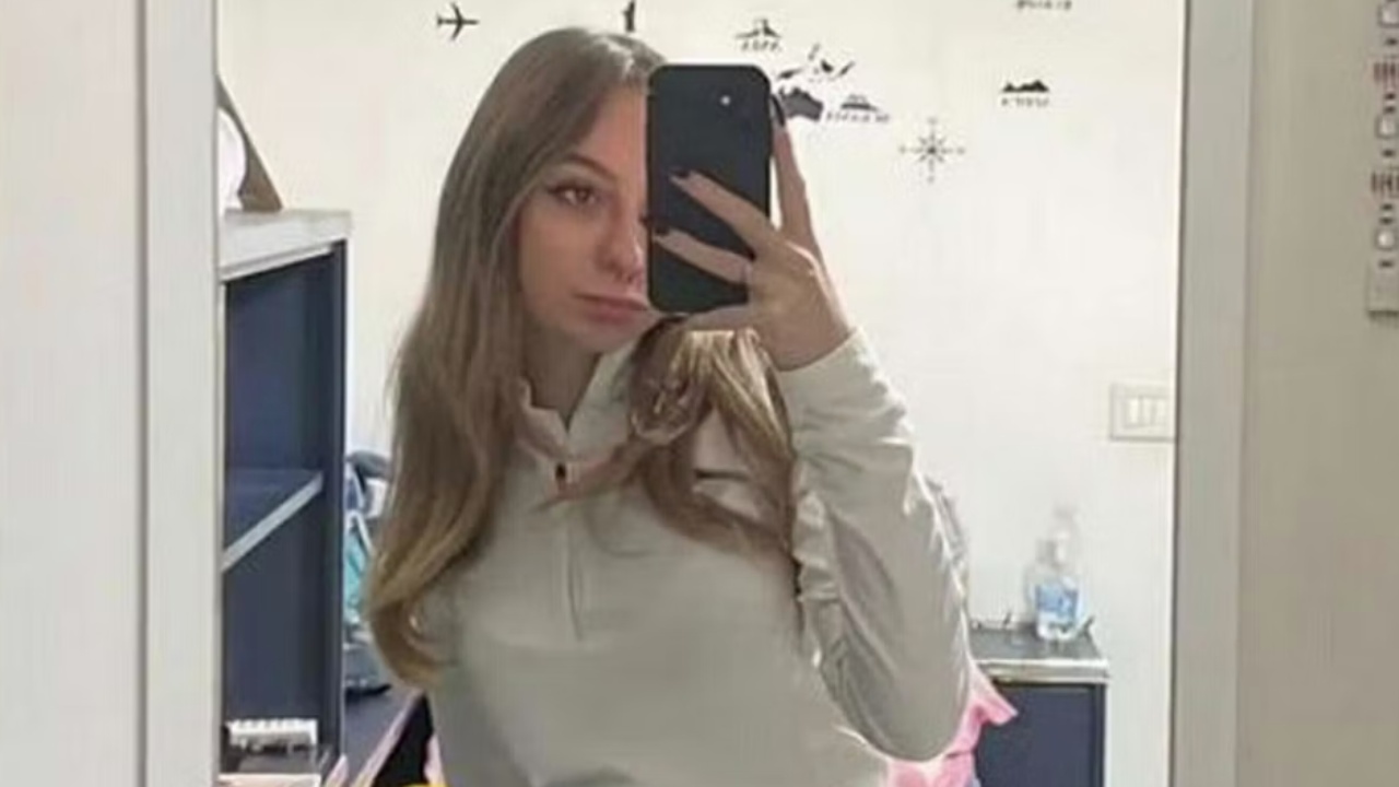 E qëlloi 77 herë me gërshërë dhe më pas e mbyti  dënohet me burgim të përjetshëm indiani 20 vjeçar që i mori jetën studentes italiane