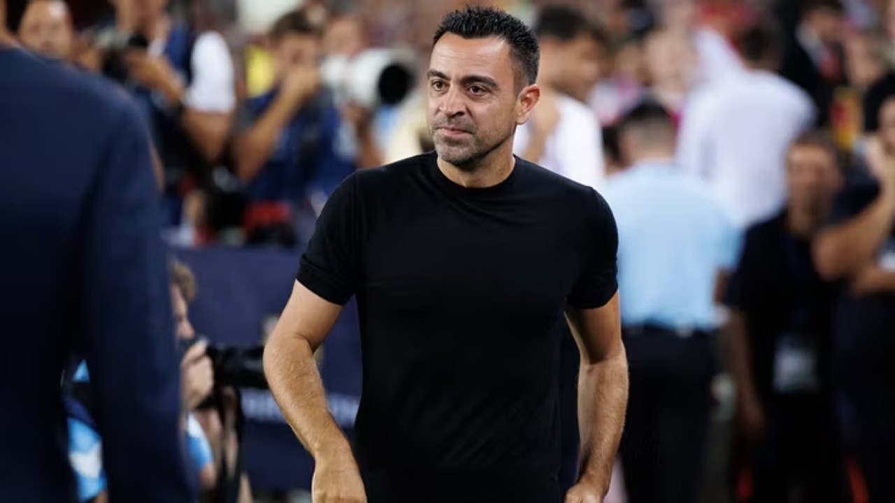 E bujshme  Dikur kërkohej si lojtar  sot Milani e do si trajner  Kuqezinjtë tentojnë të ulin në stol legjendën e Barcelonës