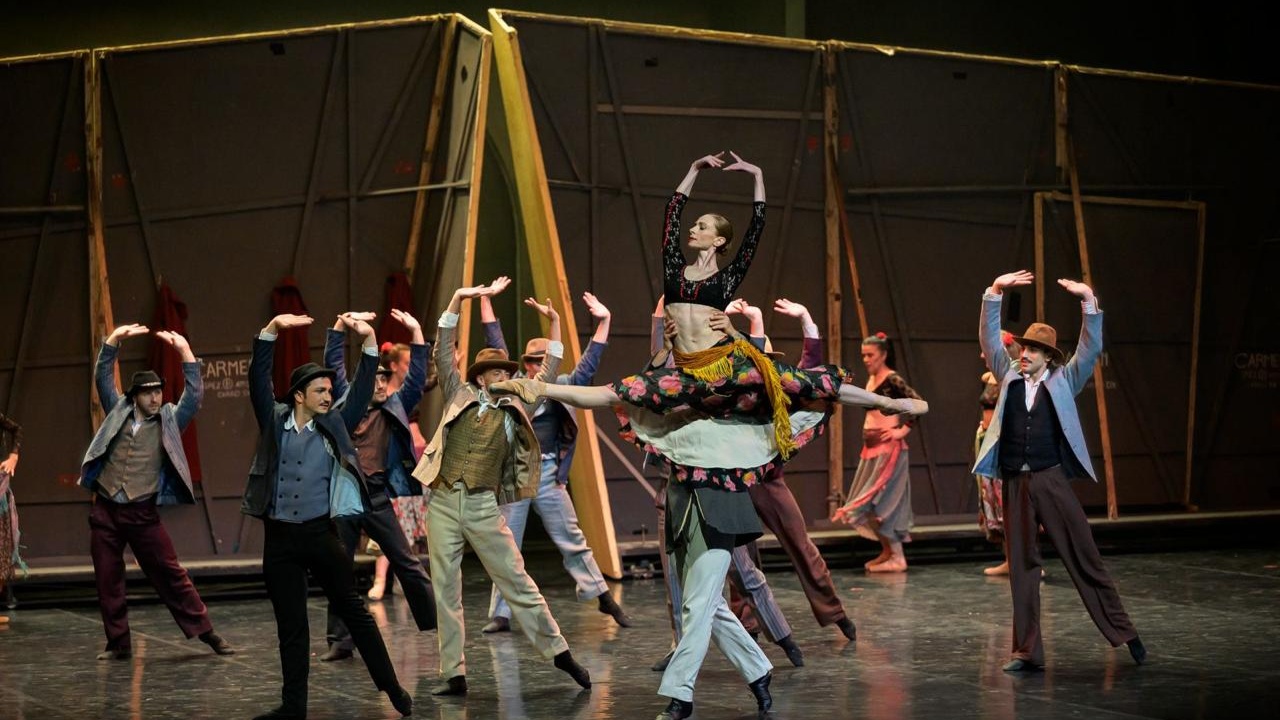 baleti-carmen-udheton-drejt-italise-nga-skena-e-tkobap-se-ne-teatro-comunale-di-bologna