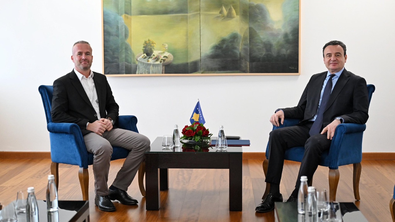  Jam sulmuar nga banda e tij  më morën telefonin   Dhunohet kreu i degës së LVV së në Skënderaj  akuzon kryetarin e komunës  Vetëvendosja publikon foton