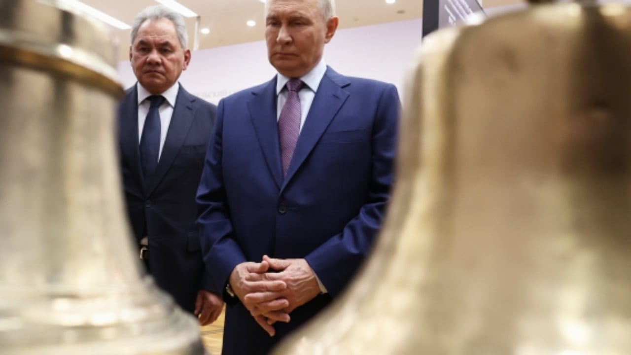 Thashetheme dhe dyshime rreth  grushtit të shtetit  të Shoigut  njeriu i Putinit që mbetet në hije