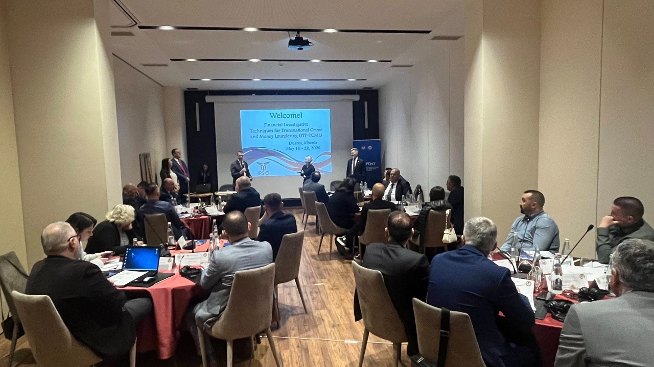 Lufta ndaj krimit e pastrimit të parave  Ambasada e SHBA nis trajnimin e zyrtarëve të Shqipërisë  Kosovës dhe RMV