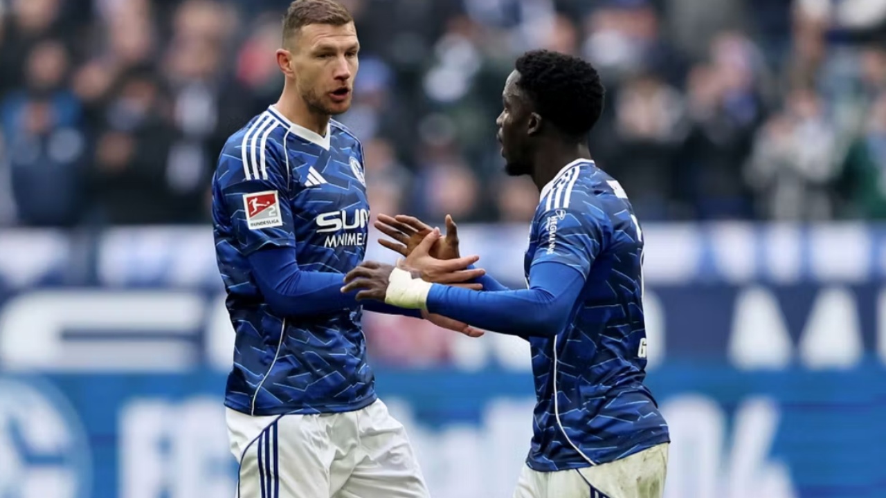 schalke-04-i-džekos-kthehet-ne-bundeslige-pas-pese-vitesh