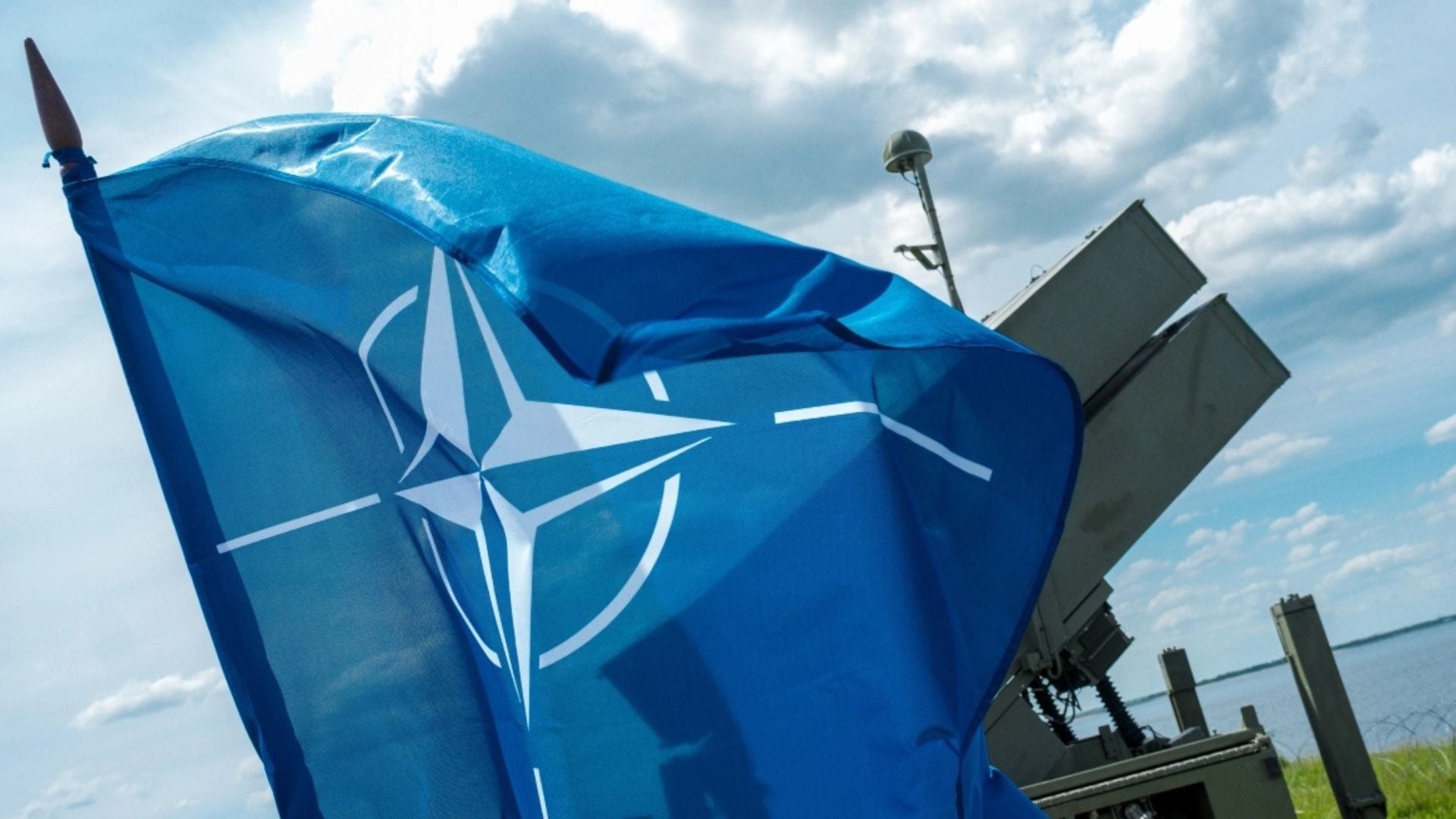 NATO po shqyrton dërgimin e anije ushtarake në Hormuz  do të kujdesen që kalimi në ngushticë të jetë i sigurt