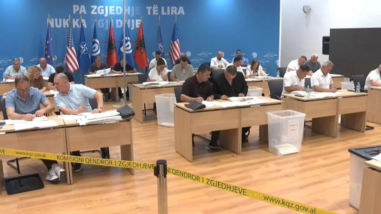 Përfundon numërimi i votave për anëtarët e rinj të Këshillit Kombëtar të PD  rezultatet pritet të bëhen publike gjatë pasdites