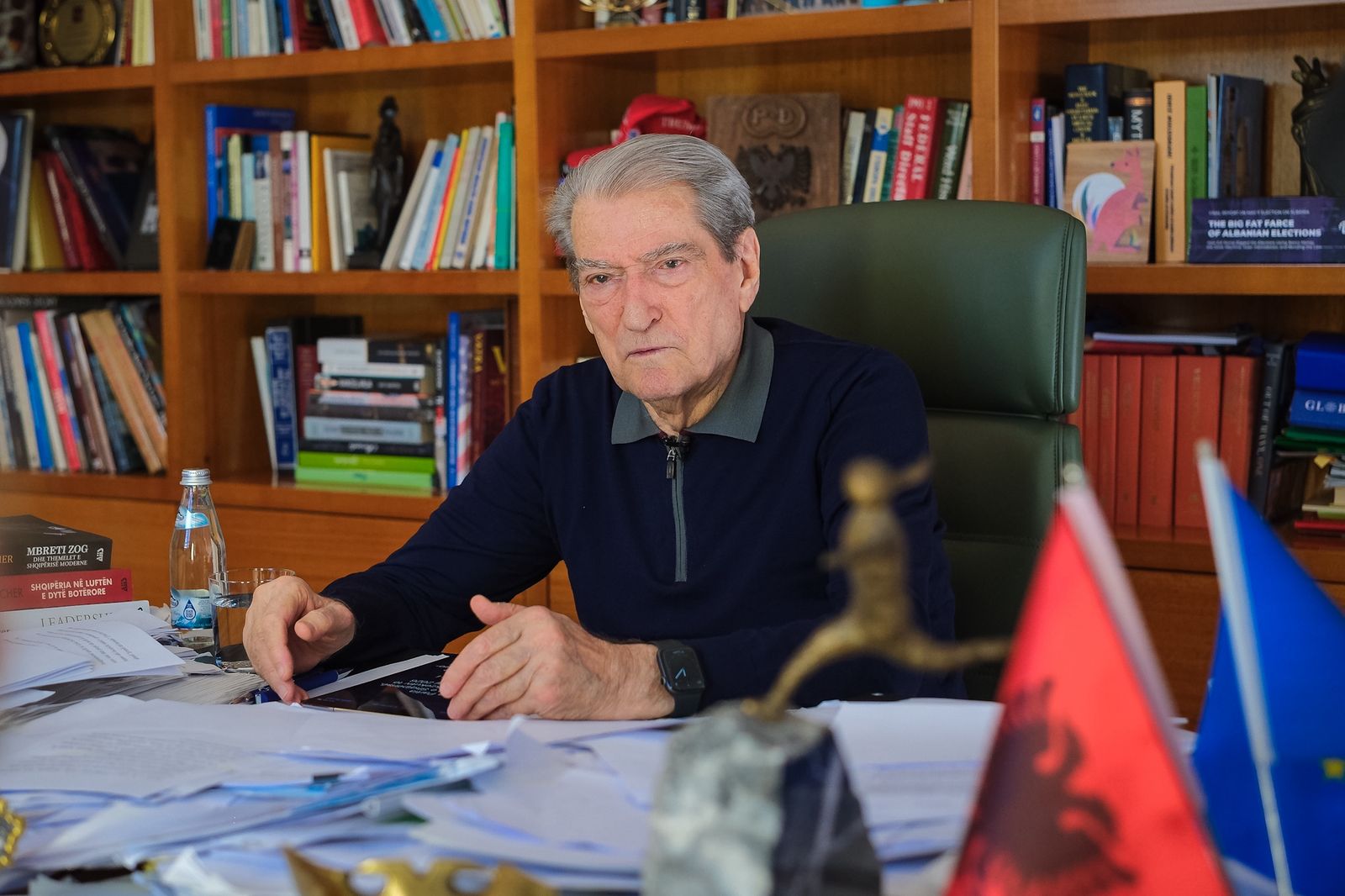 salianji-e-shiti-veten-ne-burg-berisha-i-vetem-ne-gare-pas-perjashtimit-te-kandidaturave-te-tjera-kreu-i-pd-tradhtaret-e-partise-s-mund-te-marrin-pjese