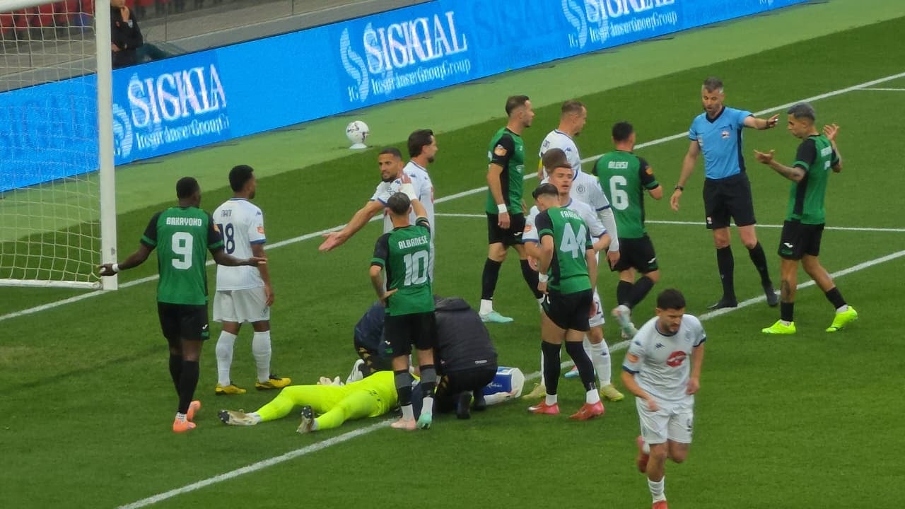 LIVE Dinamo Egnatia  Dëmtohet rëndë portieri i  Nëndetëses   rrogozhinasit ngelin me 10 lojtarë