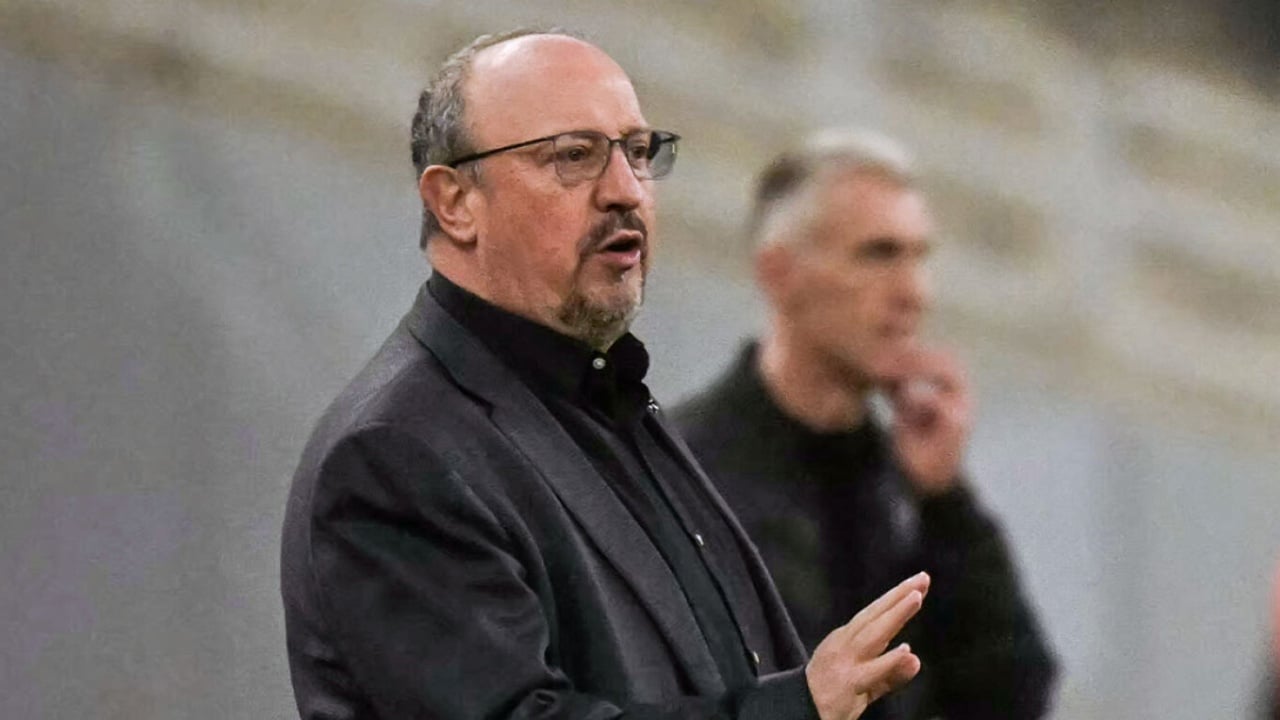 Kushtoi më shumë i larguar se në stol  Shifra marramendëse që merr Benitez pas dështimit në Greqi 