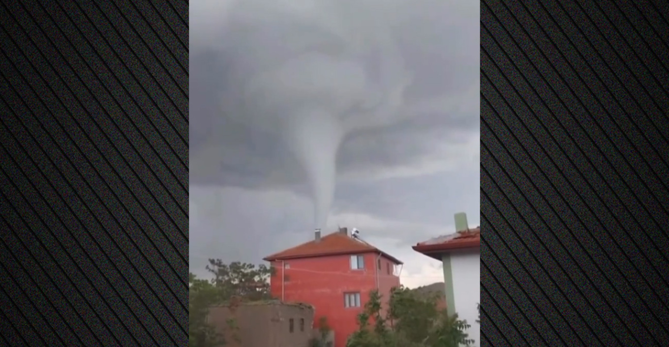 Video  Tornado dhe stuhi të fuqishme godasin Turqinë  të plagosur dhe dëme në disa rajone të vendit