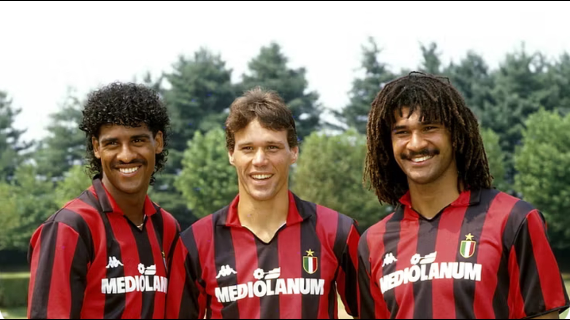 milan-na-ishte-njehere-spektakli-kur-permbyset-bota-kuqezi