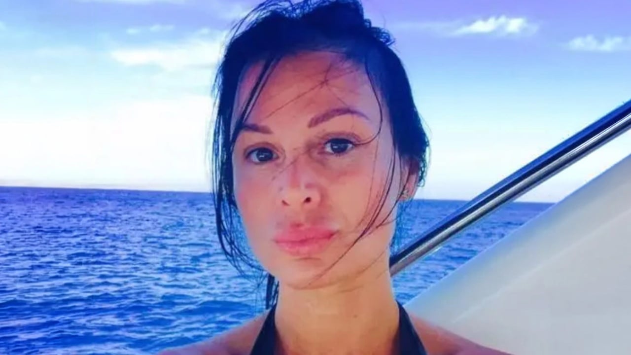 nder-te-parat-qe-akuzoi-epstein-per-skandalet-seksuale-zhduket-ne-menyre-misterioze-modelja-e-njohur