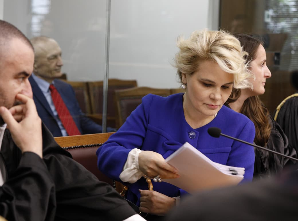 rinis-seanca-ne-gjkko-ilir-meta-i-pranishem-kryemadhi-me-eshte-mohuar-e-drejta-per-t-u-mbrojtur