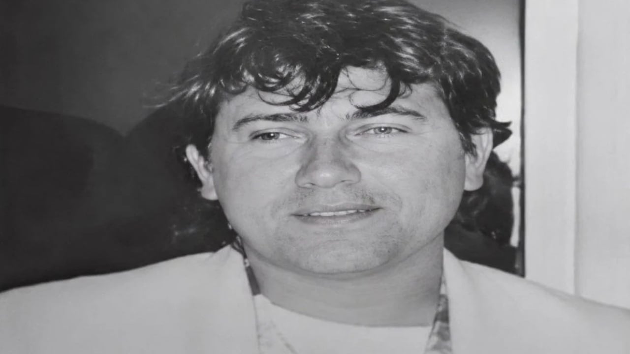  Sokol Hoxha mori shtetësi në Britani teksa ishte në arrati   The Telegraph  U shtir si shqiptar i Kosovës  Kush janë kriminelët që gjetën strehë në MB me identitete të rreme
